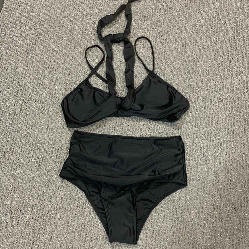 NWOT Black Bikini